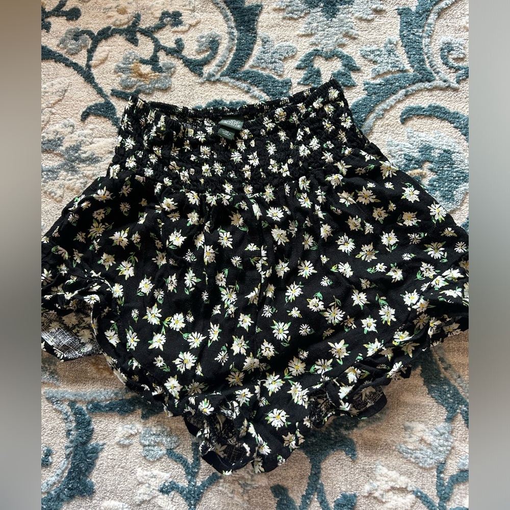 Wild fable XS sunflower black short